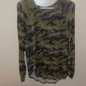 Camo long sleeve AE top